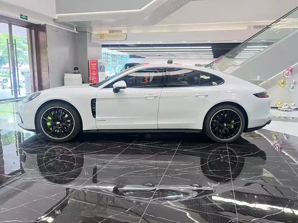 Porsche Panamera Hybrid — фото 3
