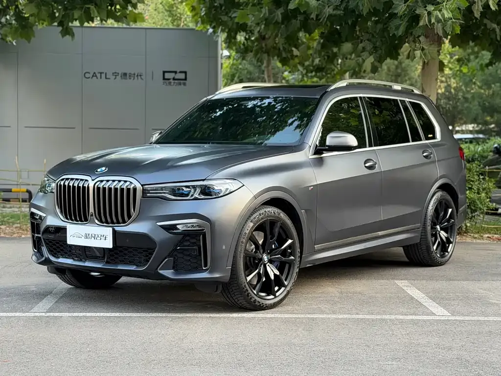 BMW X7 — фото 1