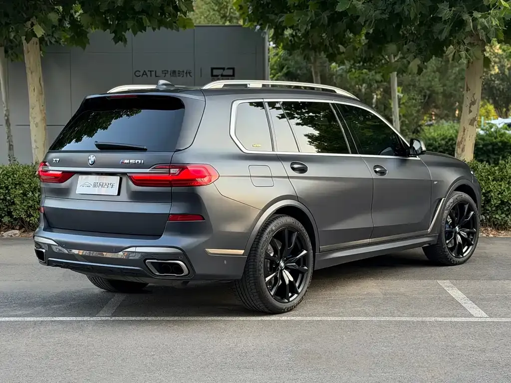 BMW X7 — фото 9