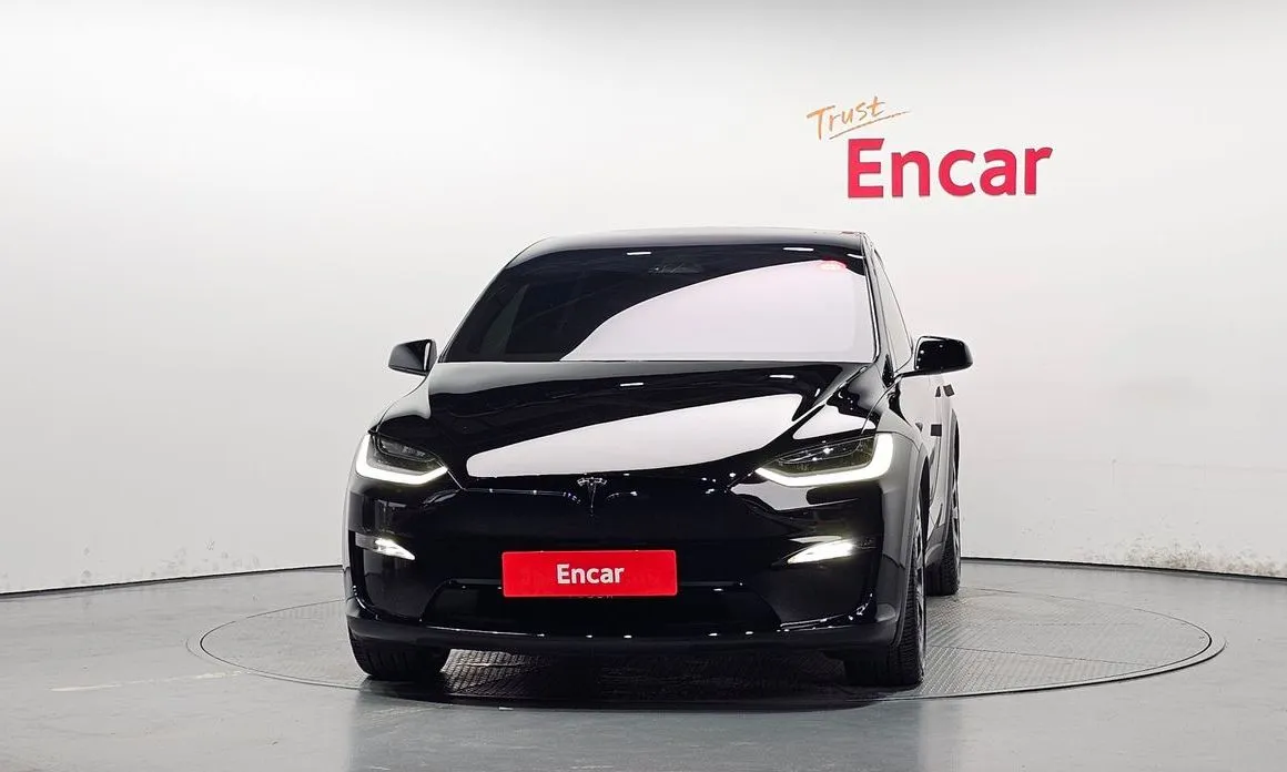Tesla Model X — фото 4