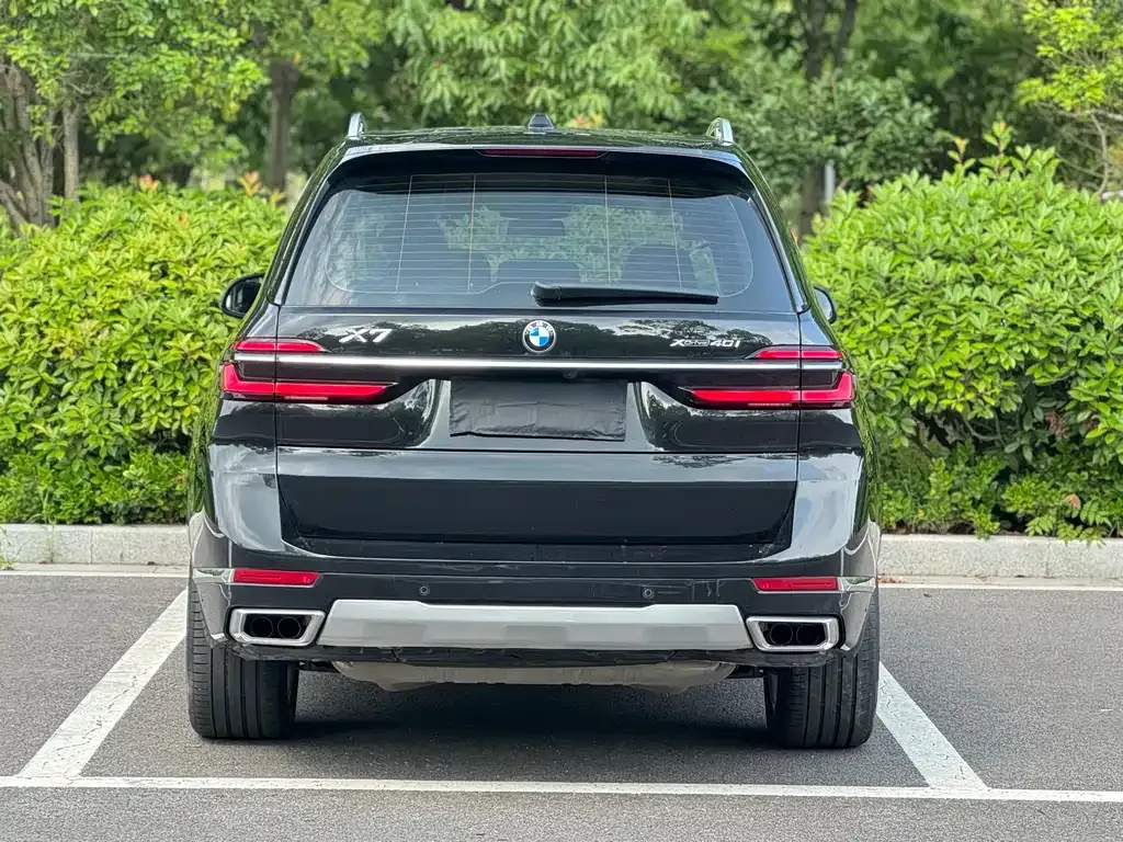 BMW X7 — фото 7