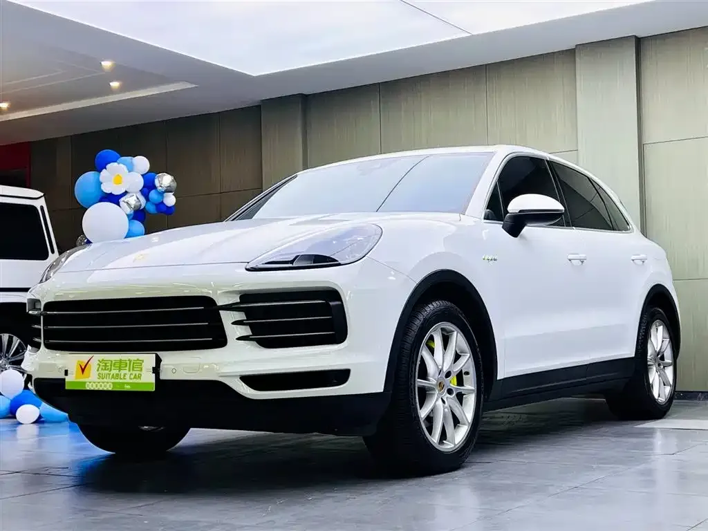Porsche Cayenne Hybrid — фото 1