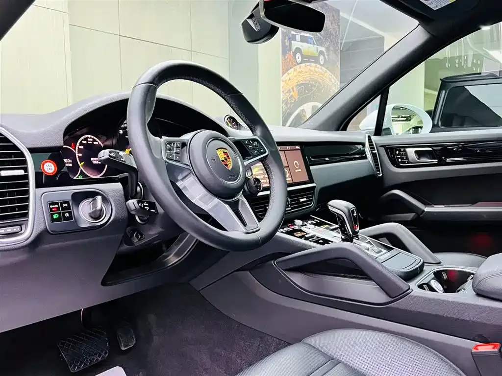 Porsche Cayenne Hybrid — фото 9