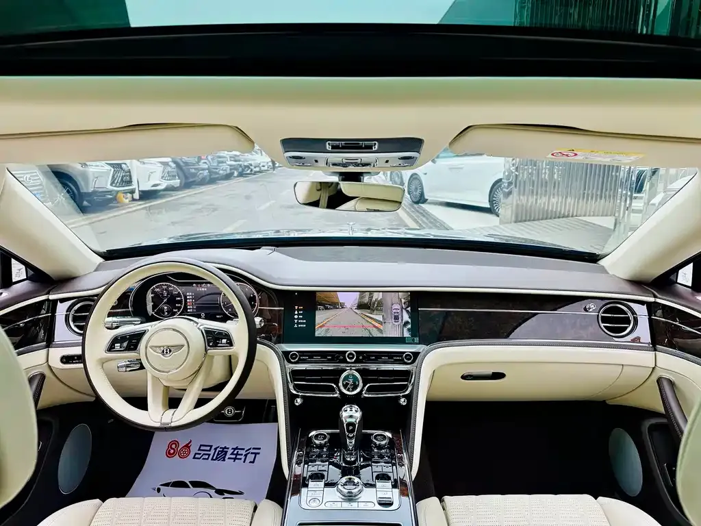 Bentley Flying Spur — фото 5