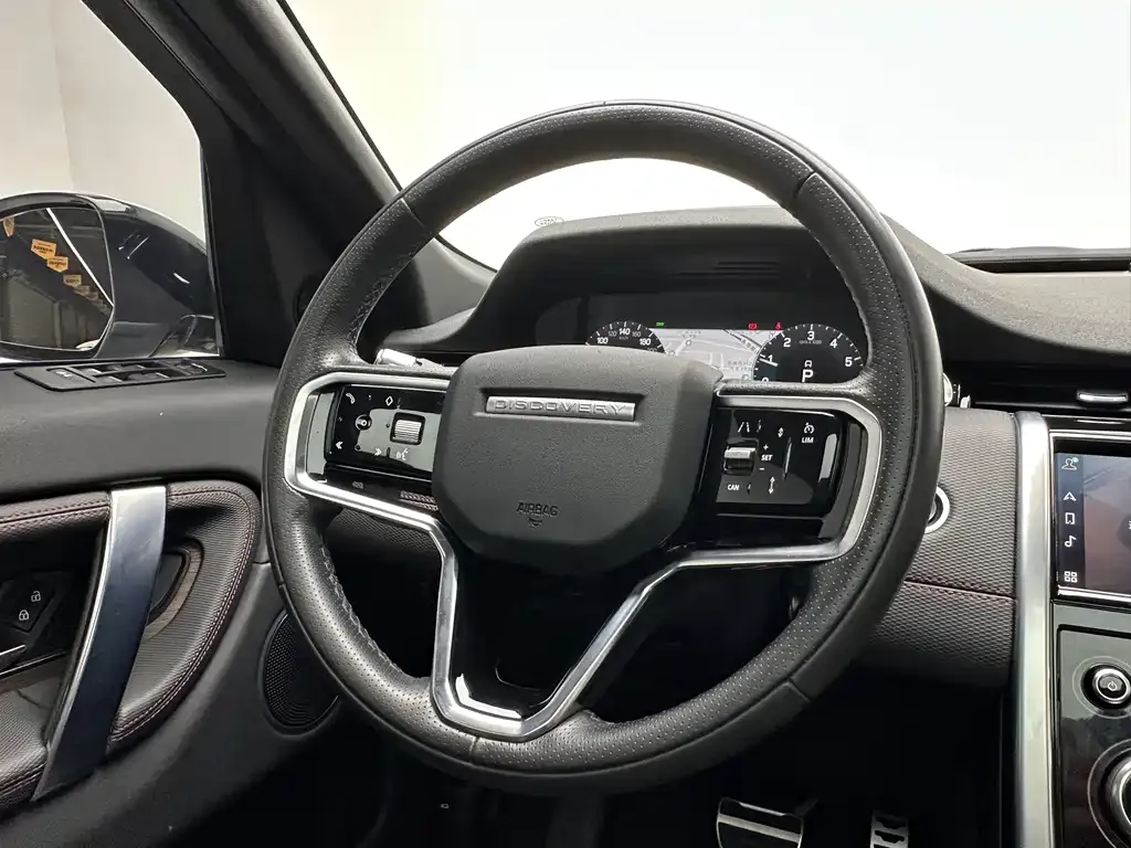 Land Rover Discovery Sport Hybrid — фото 9