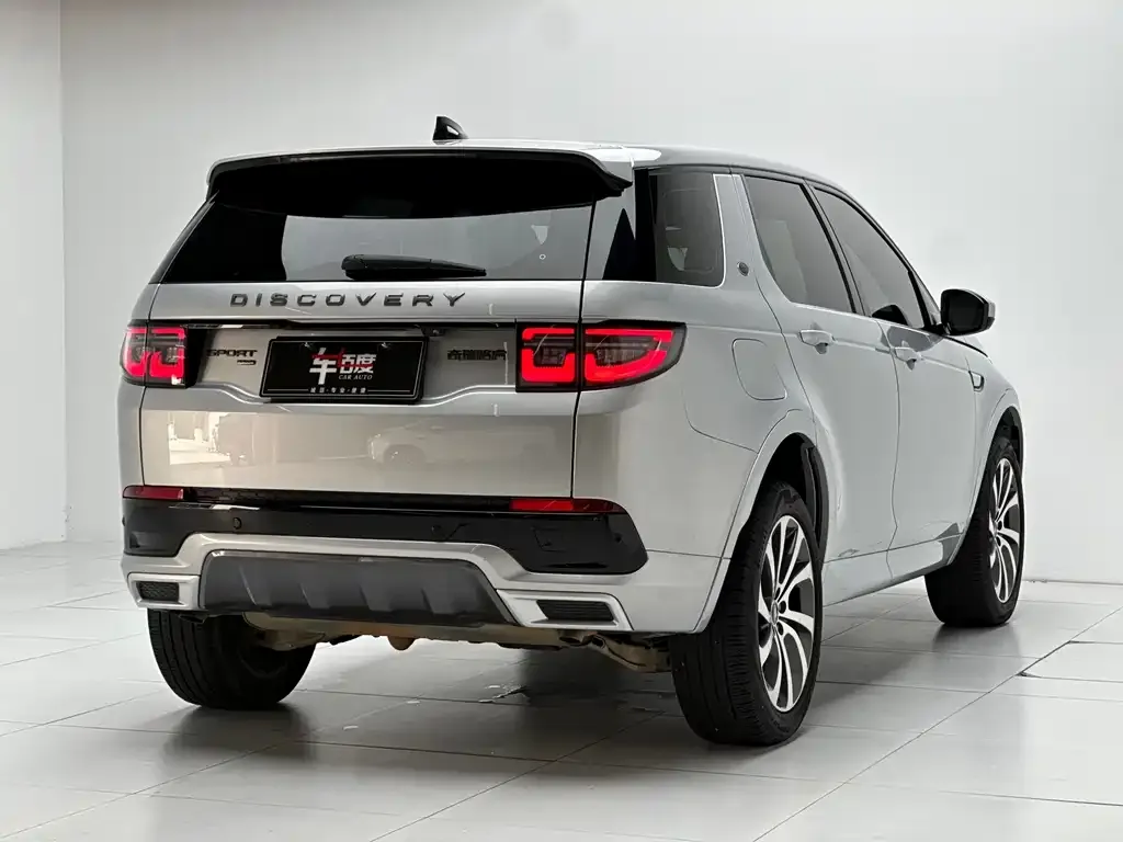 Land Rover Discovery Sport Hybrid — фото 4