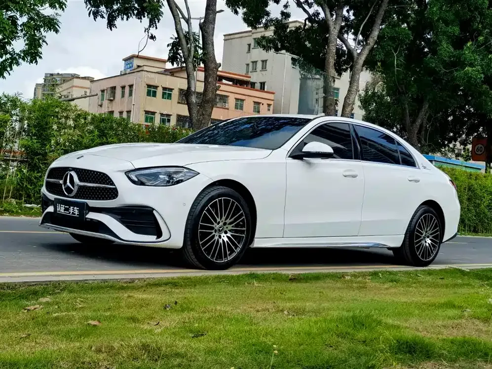 Mercedes-Benz C-Class — фото 1