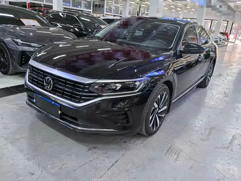 Volkswagen Passat — фото 1