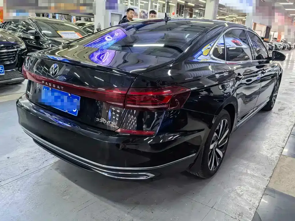 Volkswagen Passat — фото 4