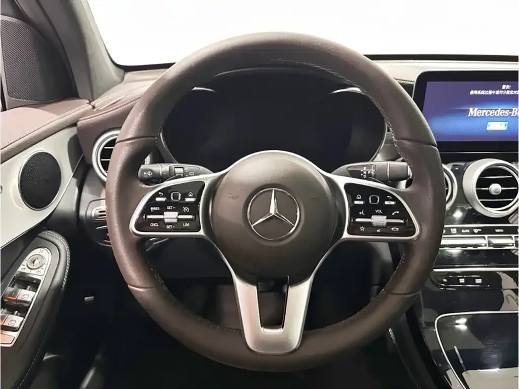 Mercedes-Benz GLC — фото 10