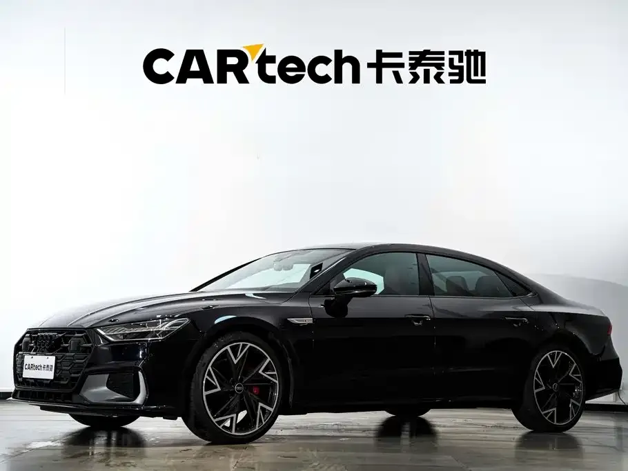 Audi A7L — фото 1