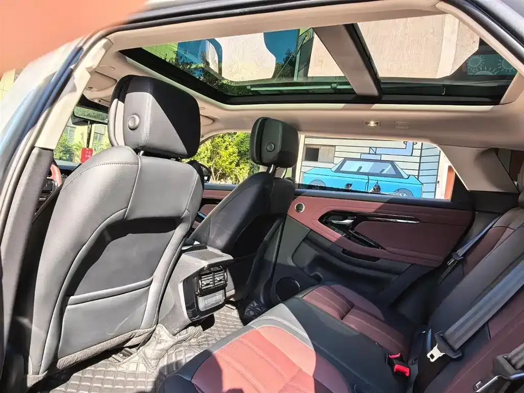 Land Rover Evoque — фото 5