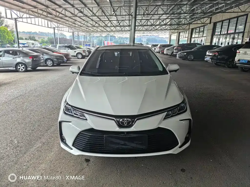 Toyota Corolla — фото 10