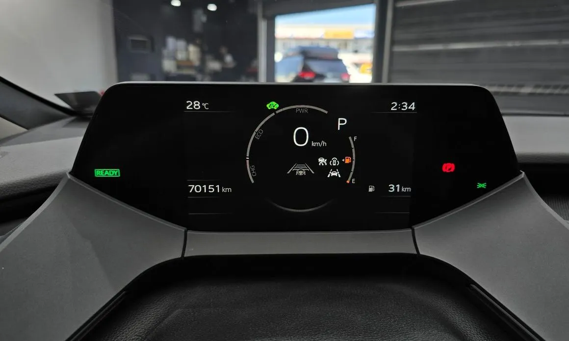 Toyota Prius — фото 6