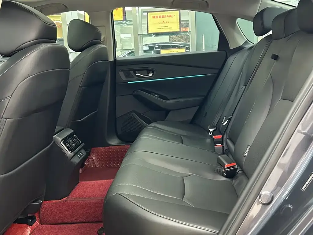 Honda Accord — фото 6