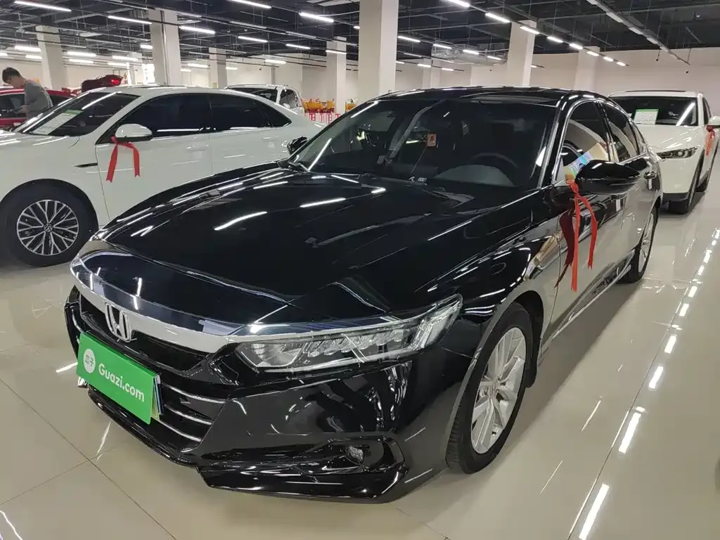 Honda Accord — фото 10