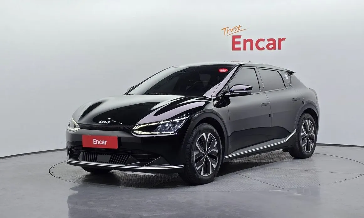 Kia EV6 — фото 1