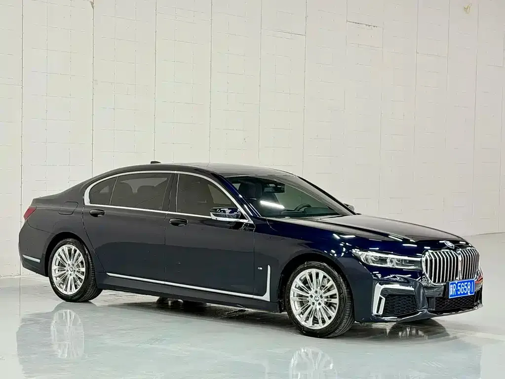 BMW 7 Series — фото 3