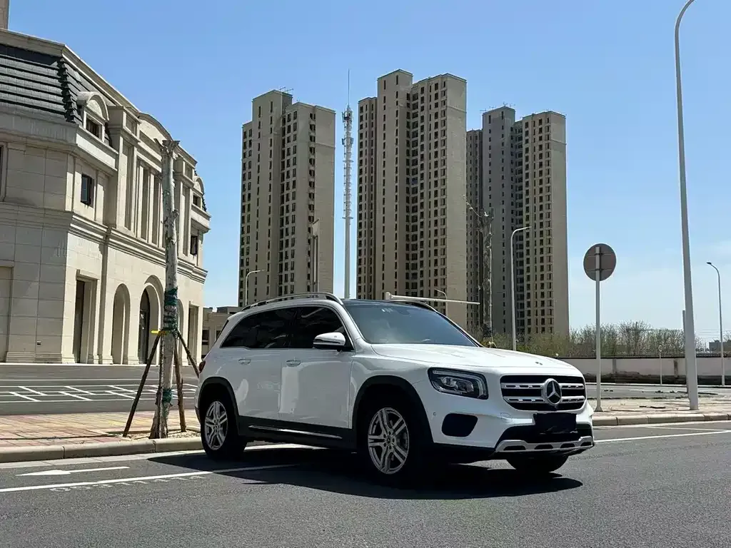 Mercedes-Benz GLB — фото 5