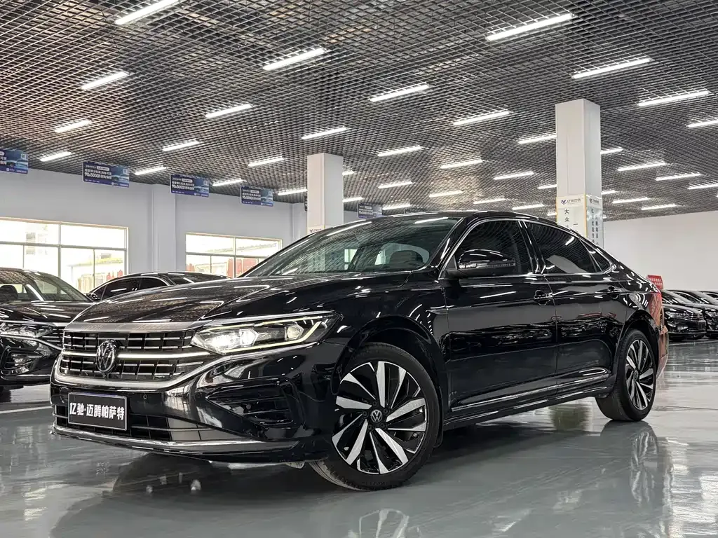 Volkswagen Passat — фото 1
