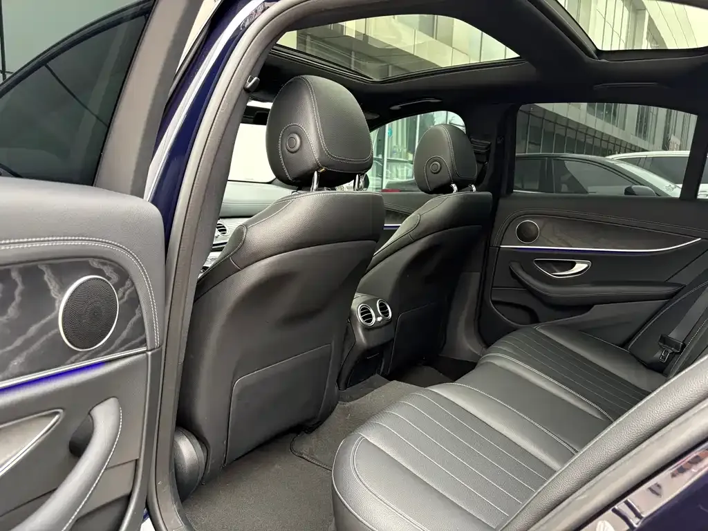 Mercedes-Benz E-Class (Import) — фото 10