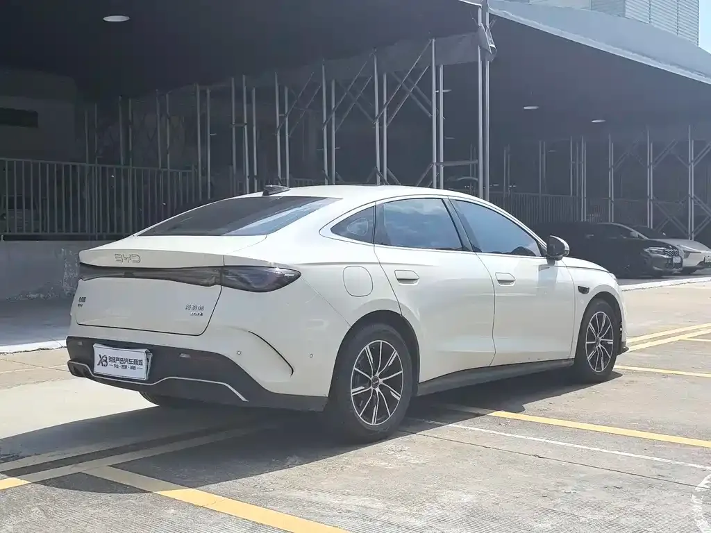 BYD Seal 06 — фото 10