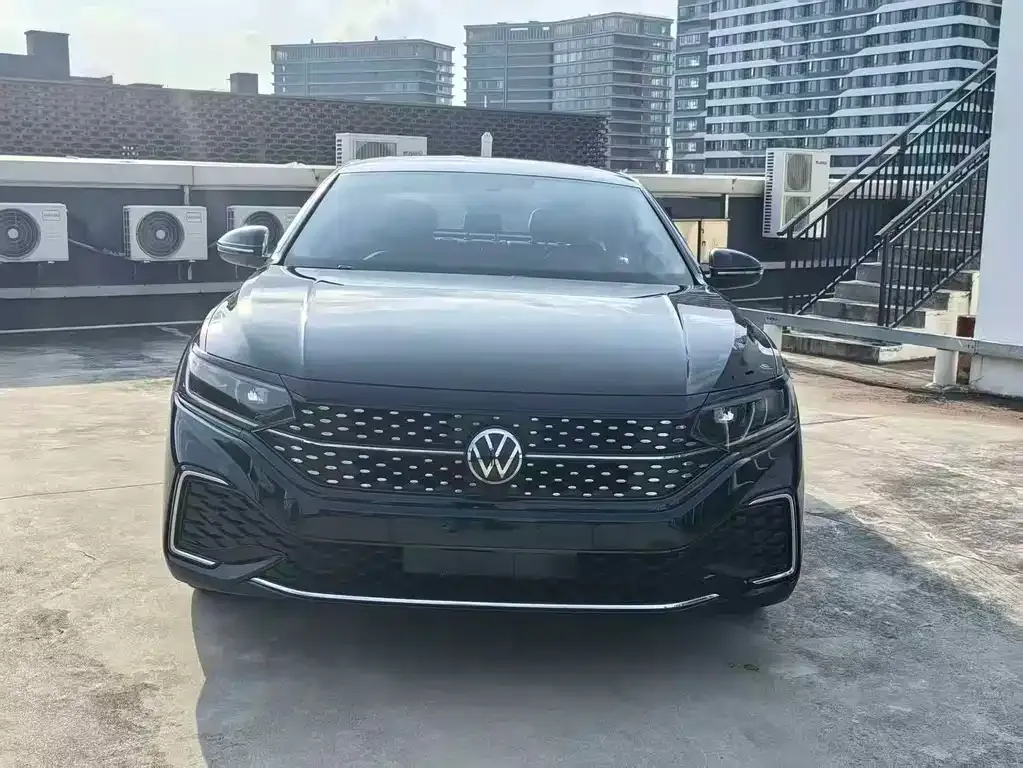 Volkswagen Passat — фото 9