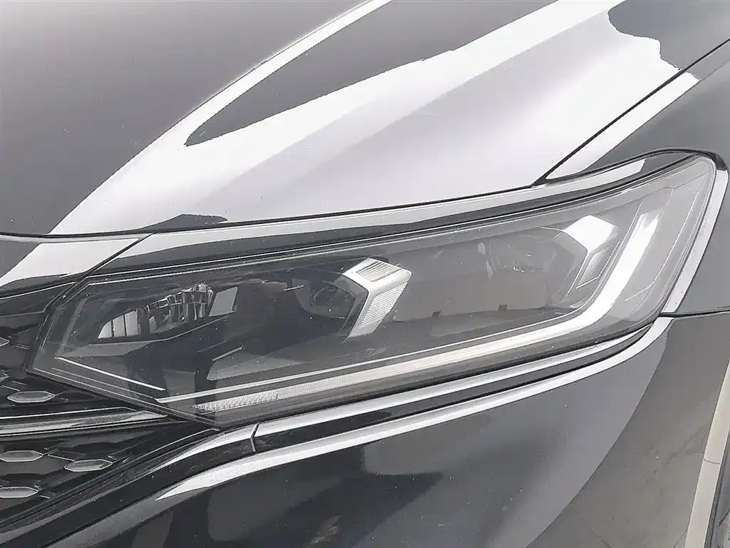 Volkswagen Passat — фото 9