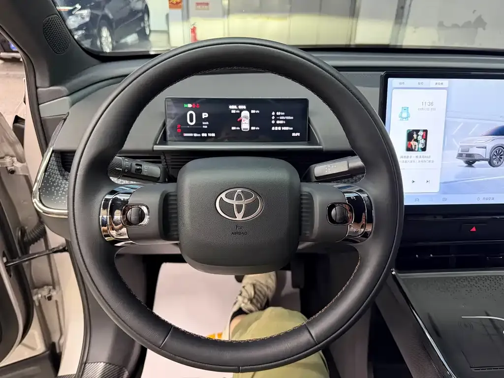 Toyota Platinum 3X — фото 4