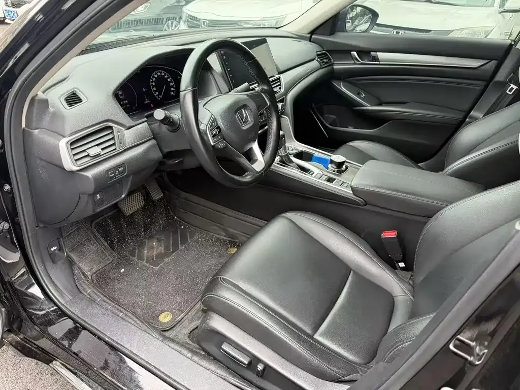 Honda Accord — фото 2