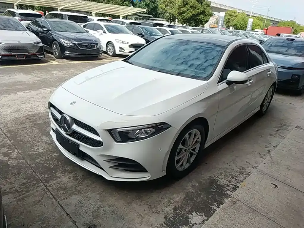 Mercedes-Benz A-Class — фото 10