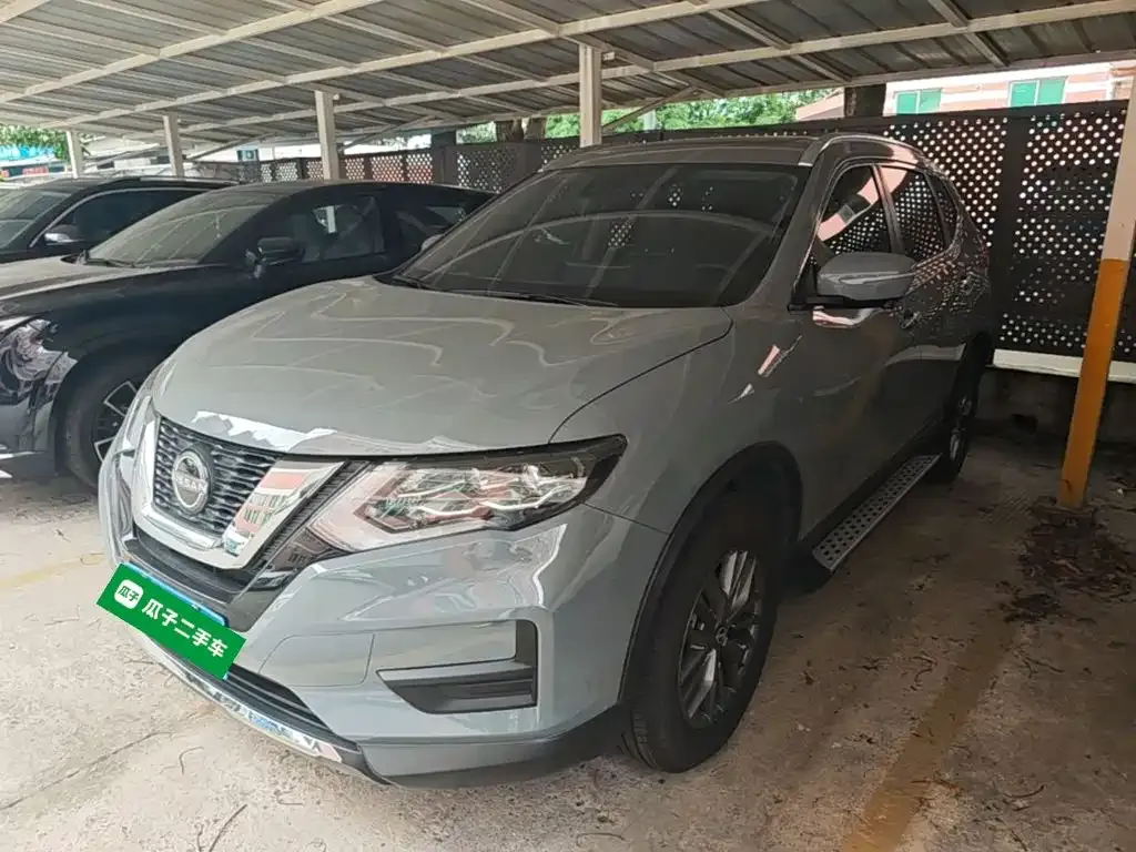 Nissan X-Trail — фото 1