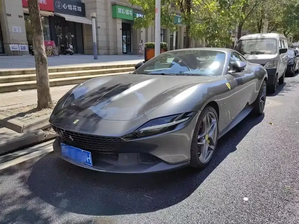 Ferrari Roma — фото 1