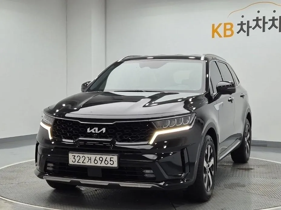 Kia Sorento — фото 1