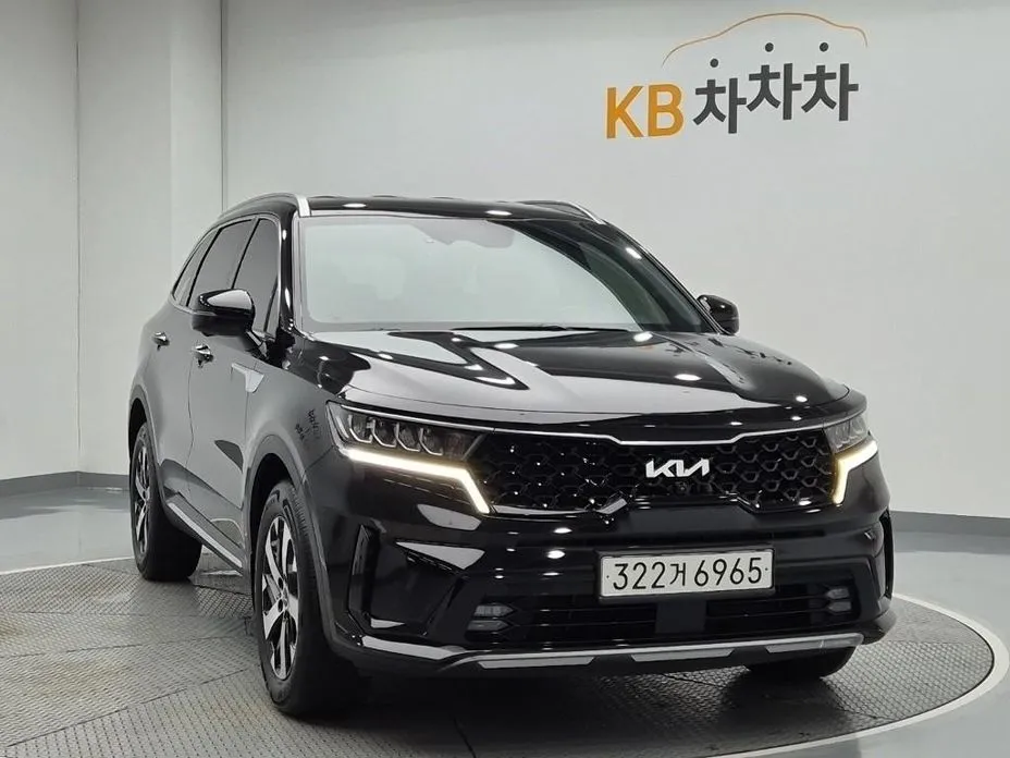 Kia Sorento — фото 9