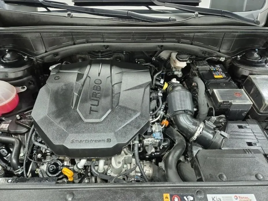 Kia Sorento — фото 7