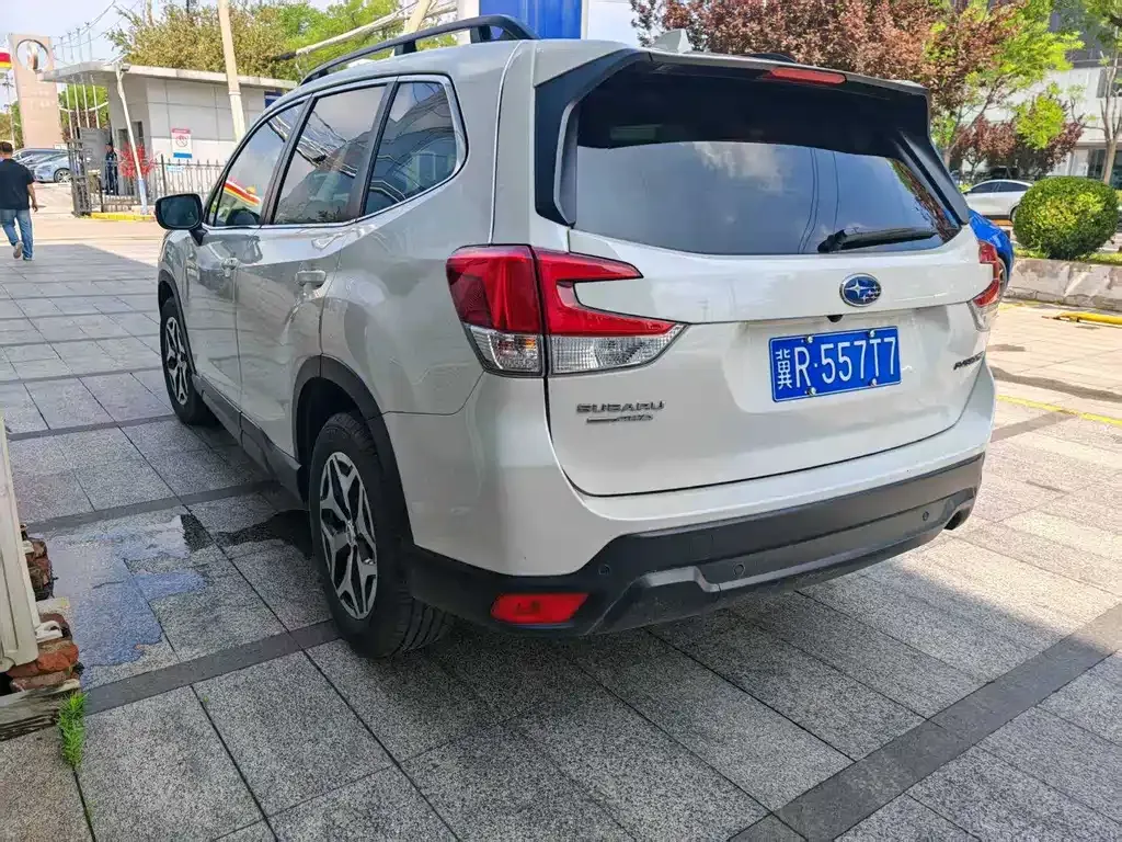 Subaru Forester — фото 3