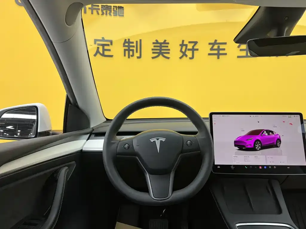 Tesla Model Y — фото 7