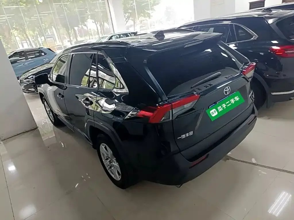 Toyota RAV4 2024 из CN, фото 6
