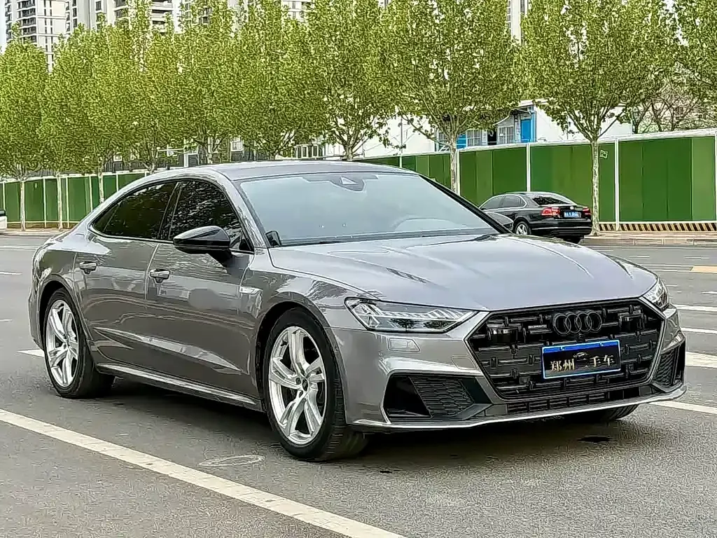 Audi A7L — фото 8