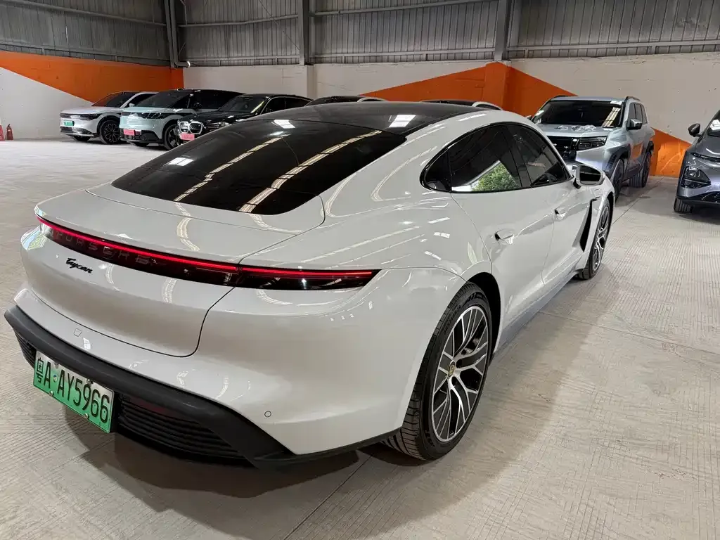 Porsche Taycan 2021 из CN, фото 7