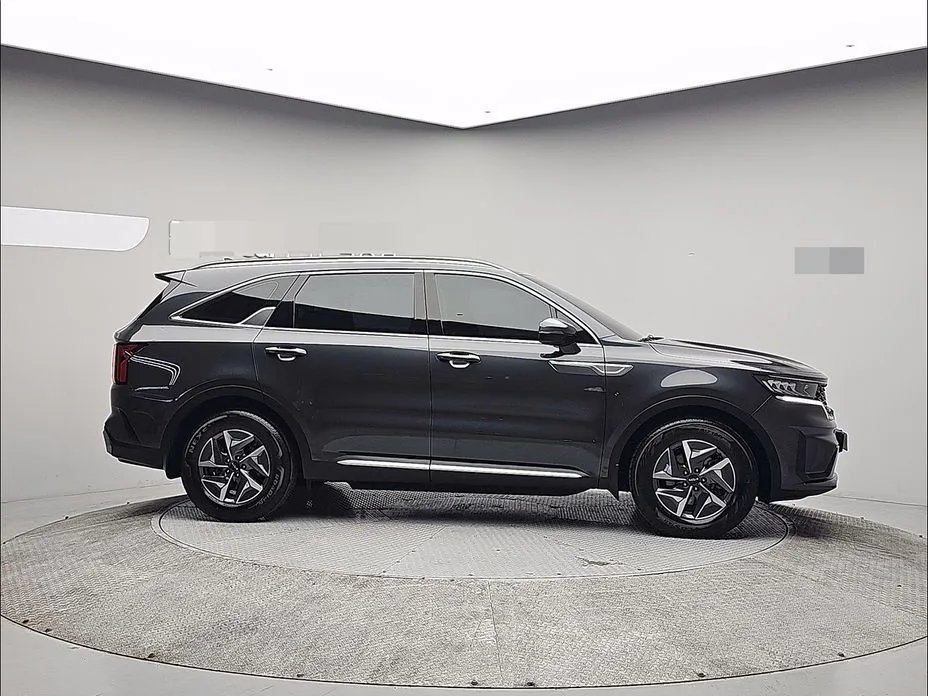 Kia Sorento — фото 3