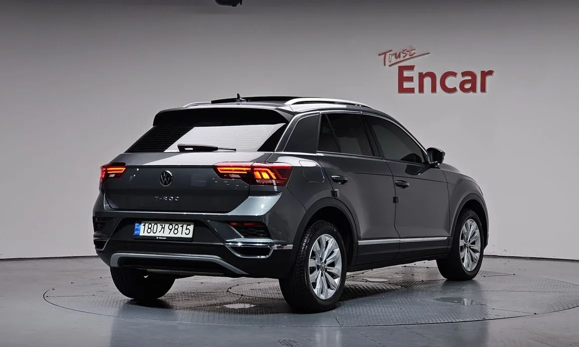 Volkswagen T-Roc 2021 из KR, фото 2