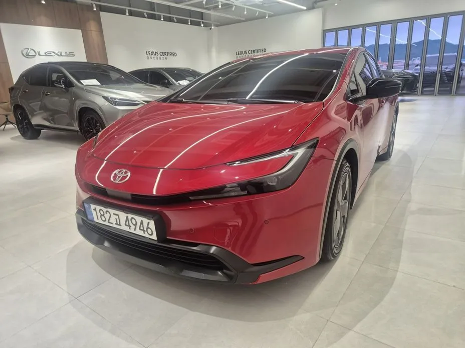 Toyota Prius — фото 1