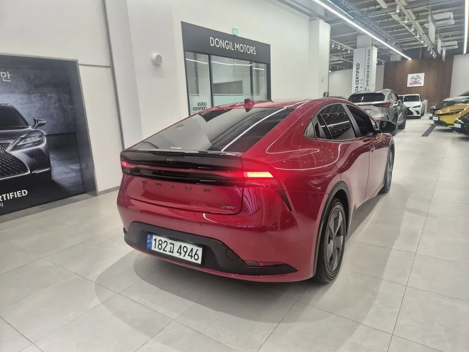 Toyota Prius — фото 7