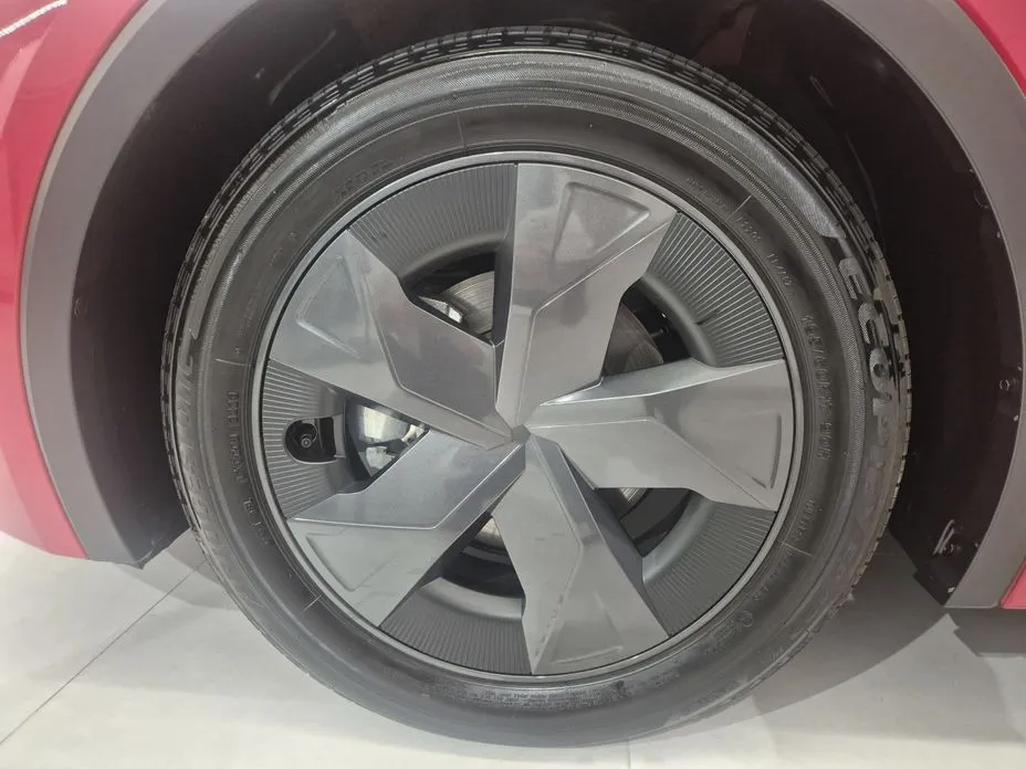 Toyota Prius — фото 3