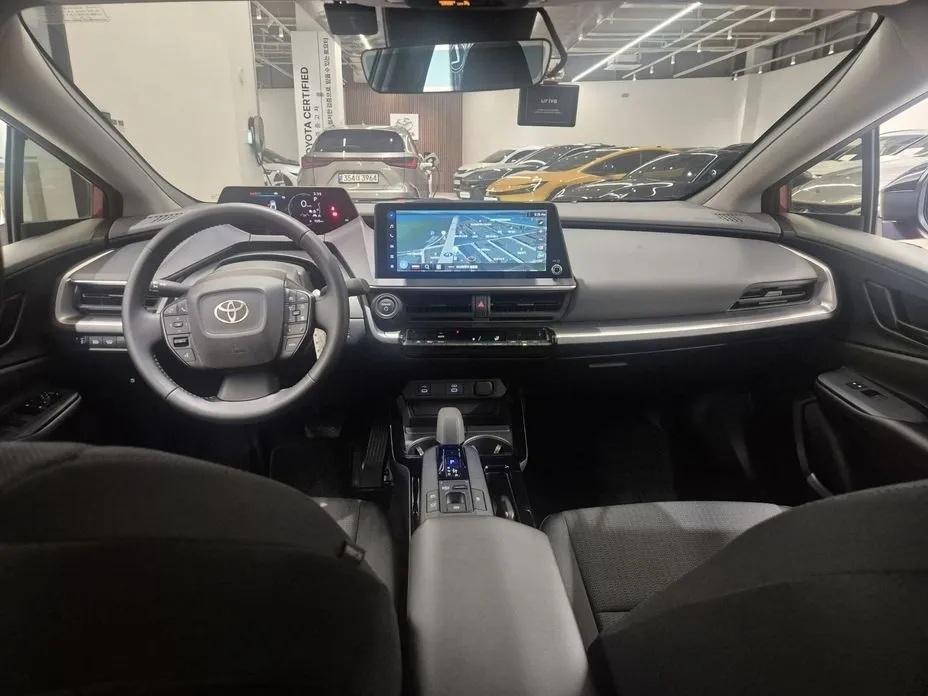 Toyota Prius — фото 9
