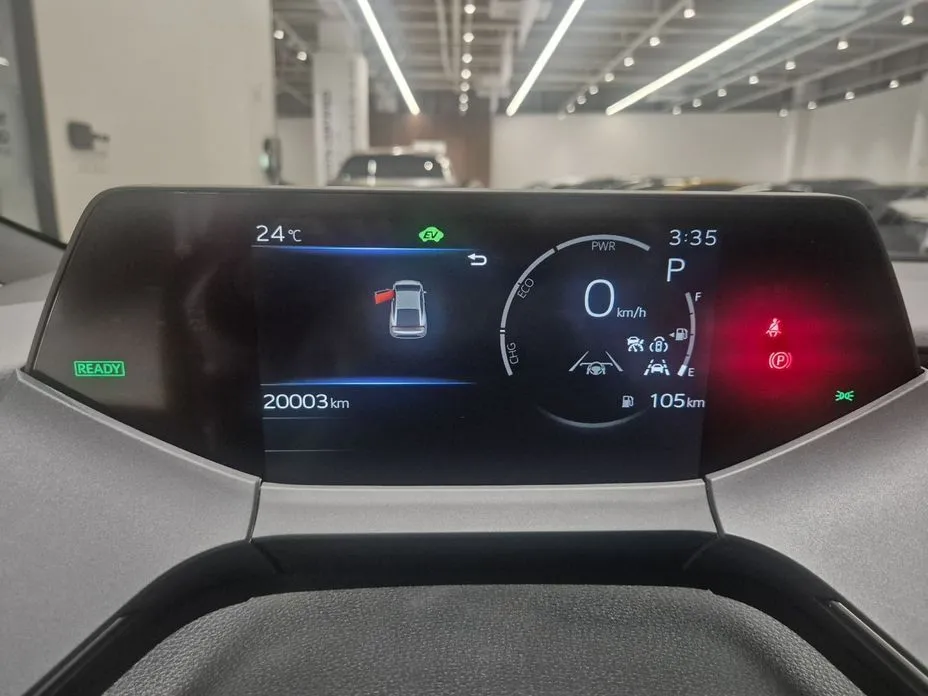 Toyota Prius — фото 8