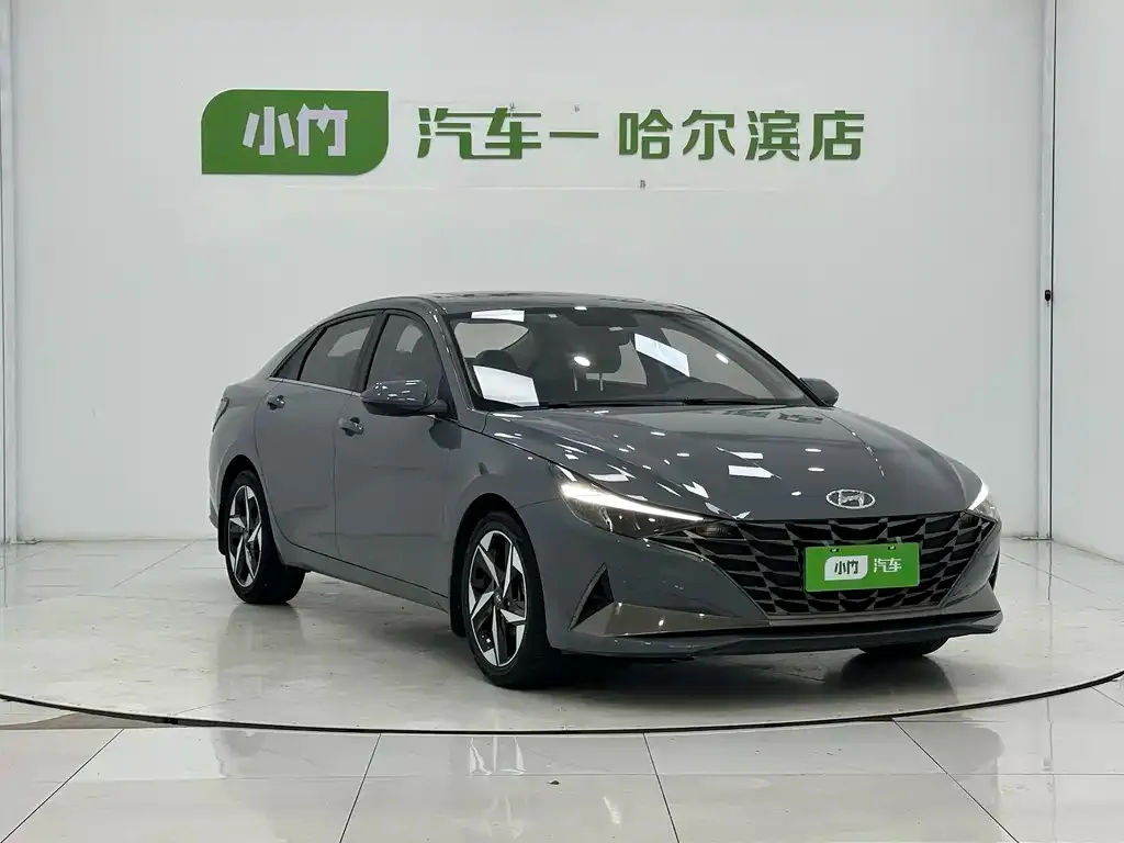 Hyundai Elantra — фото 9