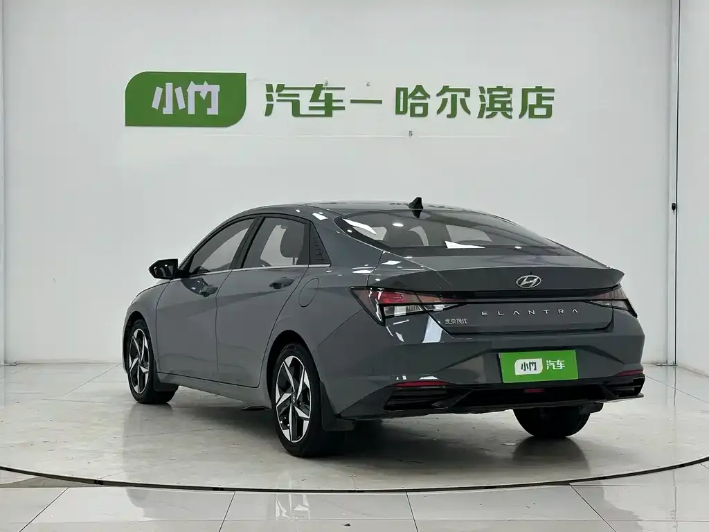 Hyundai Elantra — фото 6
